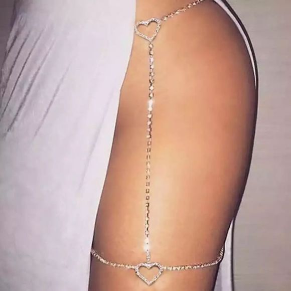 Jewelry - 𝅺SEXY Rhinestone Heart Thigh Chain